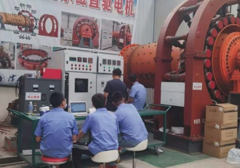 沈陽工業大學（xué）研（yán）究團隊對永磁直驅（qū）球磨機進行調試