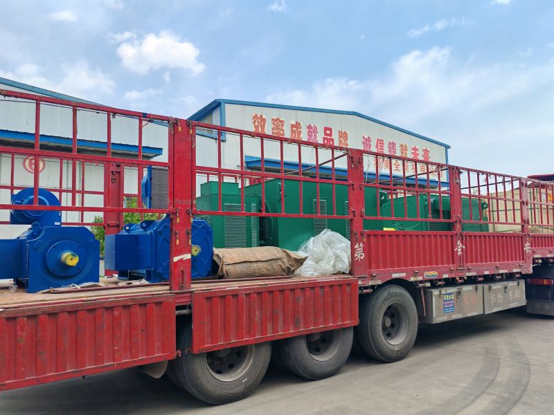 兩台直（zhí）流電機和兩台交流電機正（zhèng）好一（yī）車貨，出發